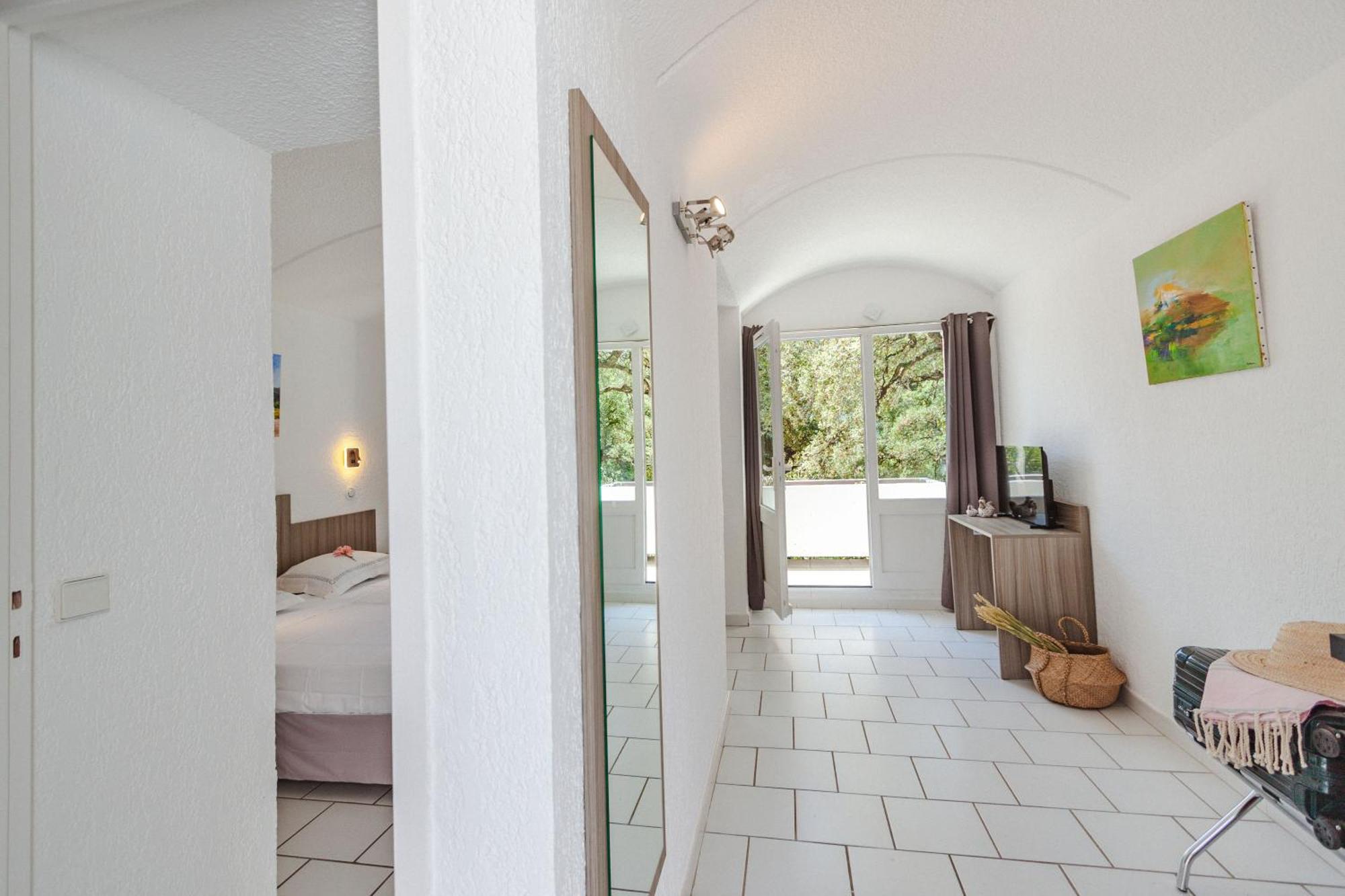 Capsud, La Garde-Freinet Apartment ภายนอก รูปภาพ